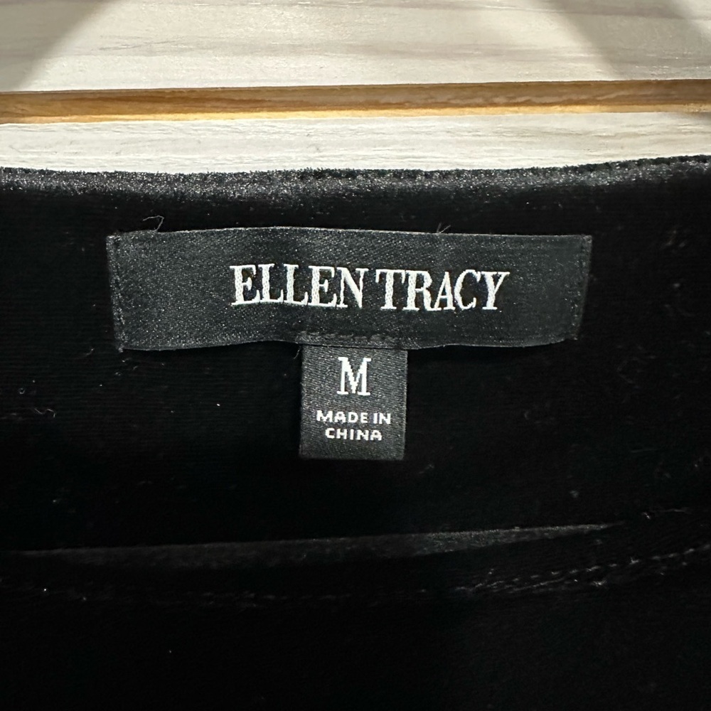 Ellen Tracy Classic Black Velvet Tank Top - Picture 4 of 6